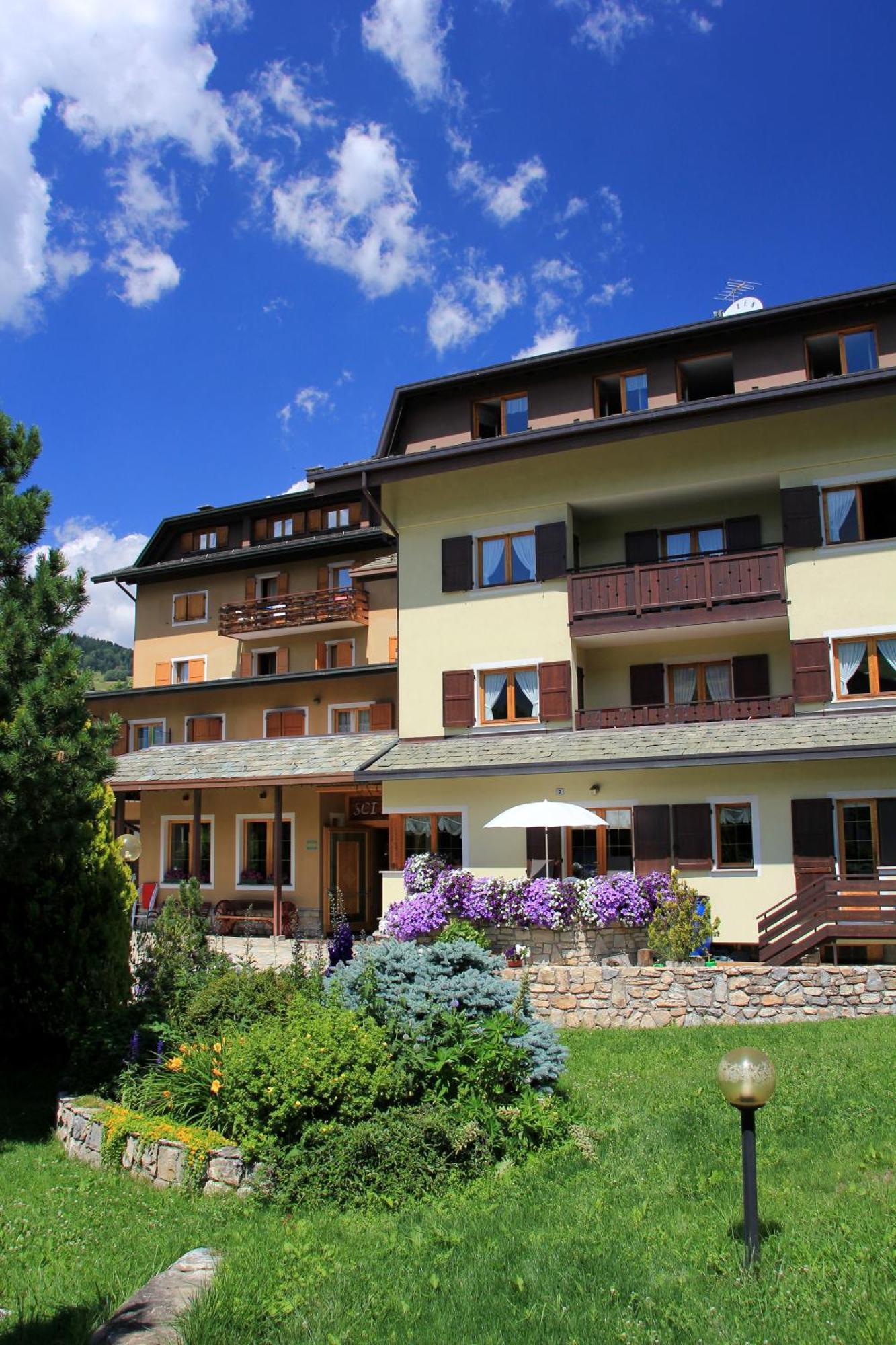 Sci Sport rooms&suites Bormio Exterior foto